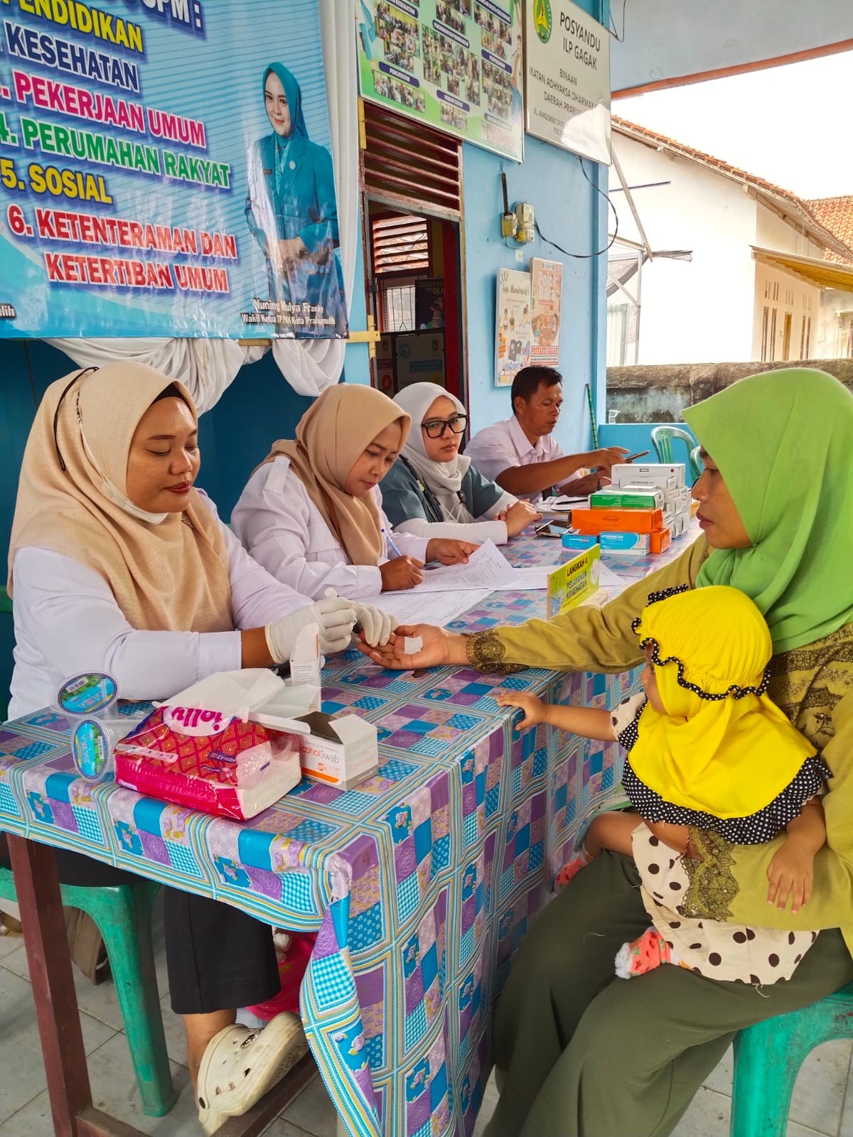 Deteksi Dini Penyakit Tidak Menular di Posyandu ILP Gagak Desa Pankul jaya