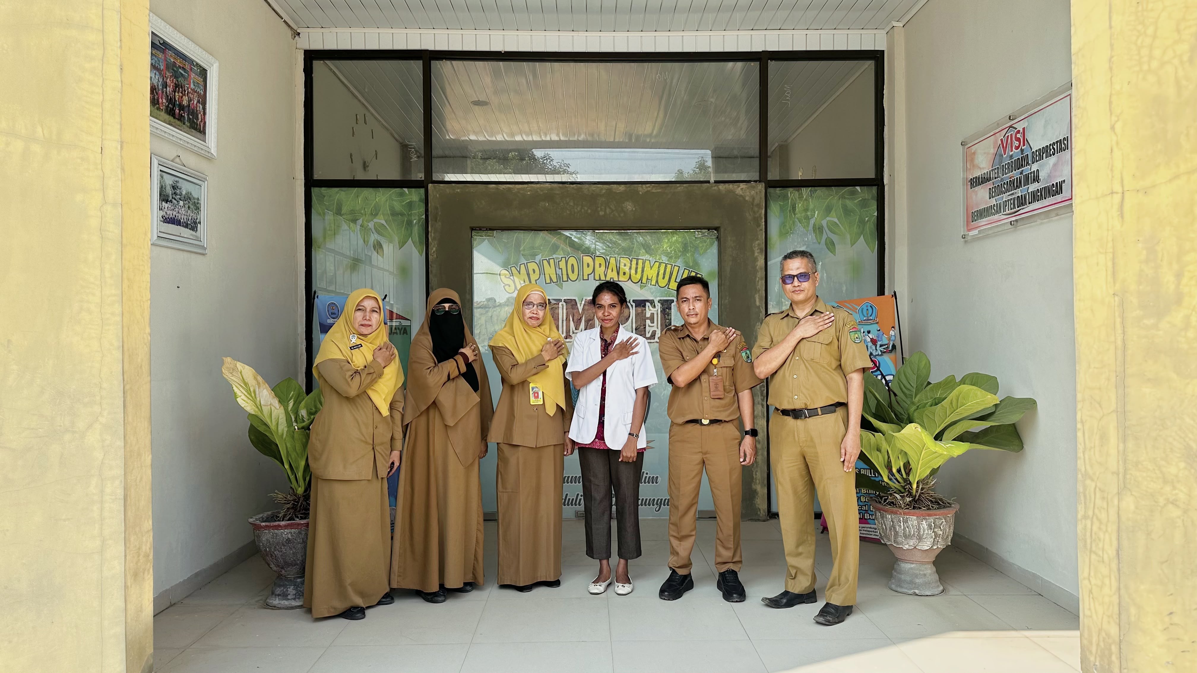 Pemberian Materi MPLS di SMP 10